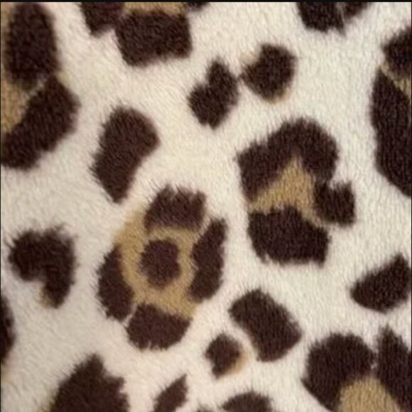 Aerie Leopard Print Fleece Sweater Size Large Cozy Oversized Pullover SOME FLAWS - Picture 2 of 12